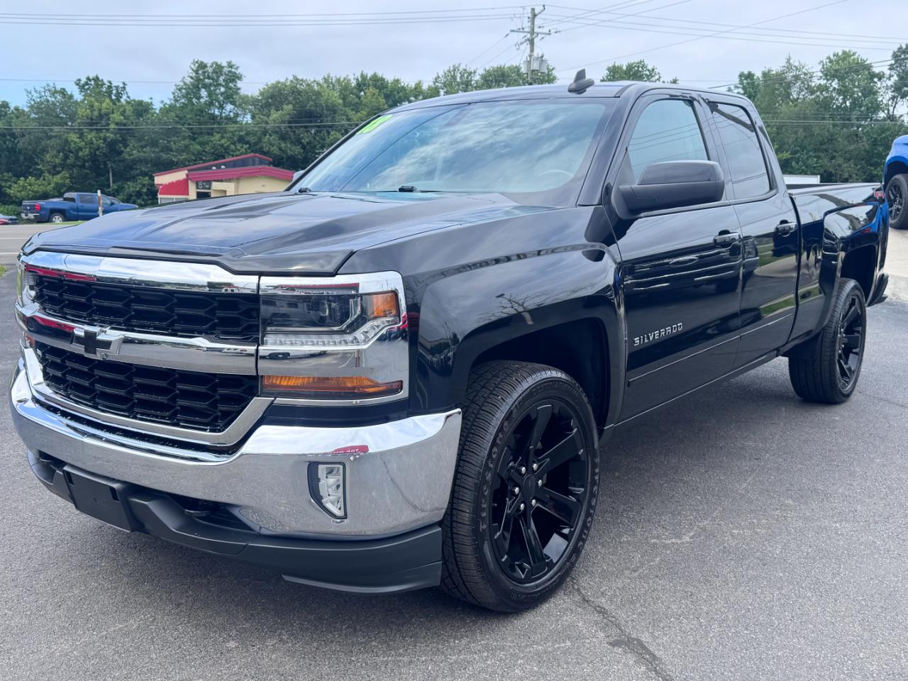 Chevrolet Silverado 1500 4WD Double Cab 143.5" LT w/1LT 2018
