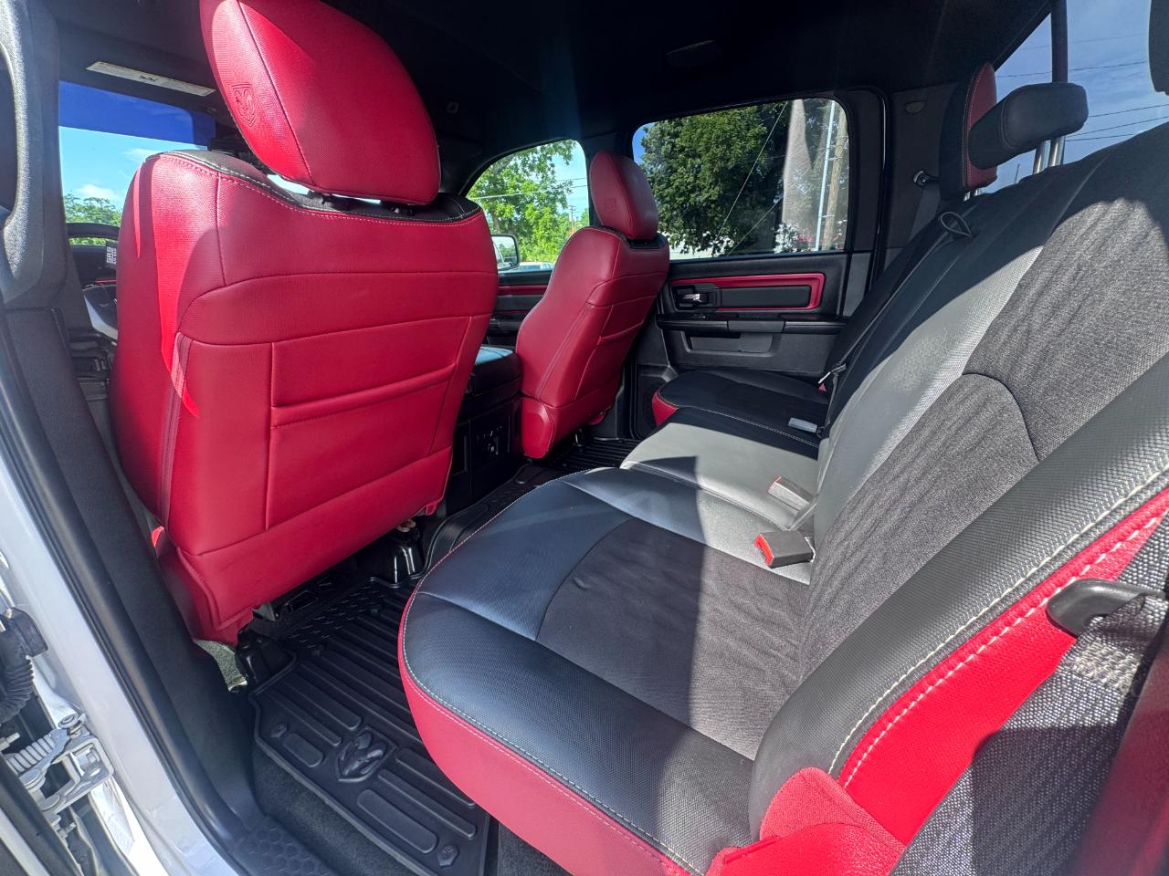 RAM 1500 Rebel 4x4 Crew Cab 5'7" Box 2017