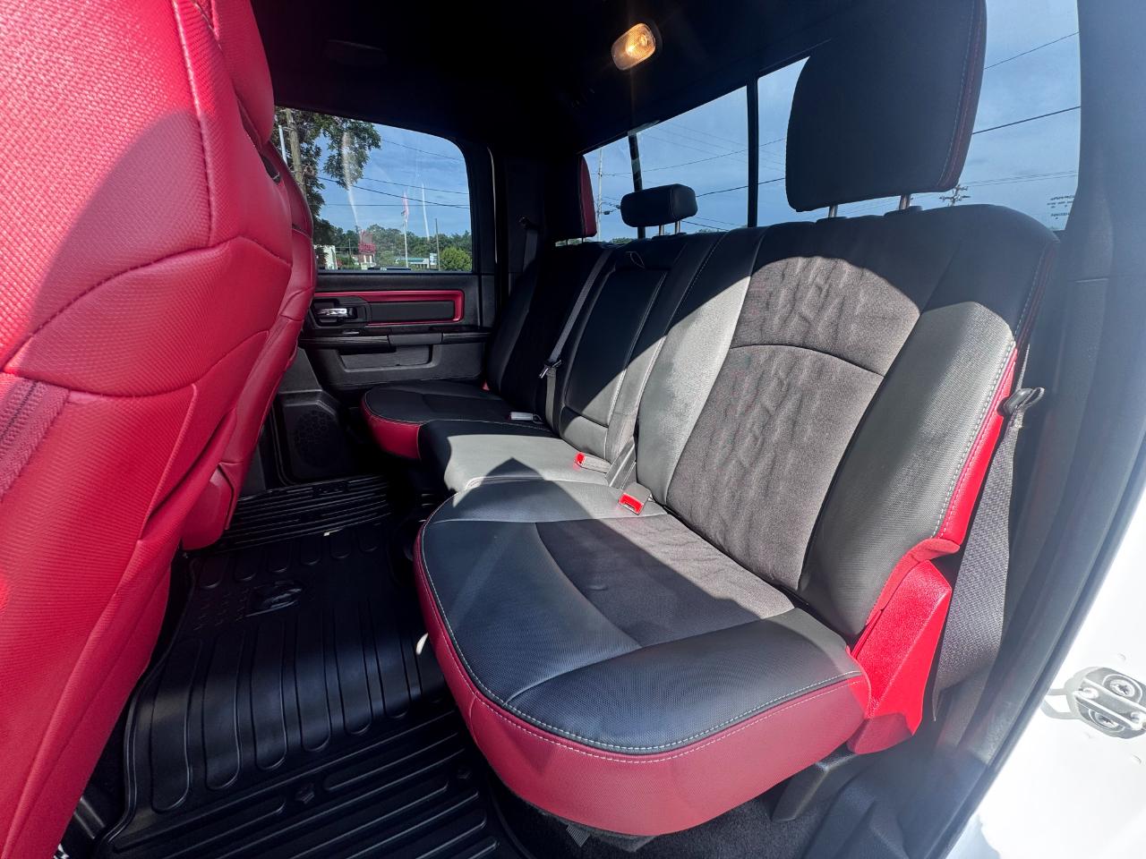 RAM 1500 Rebel 4x4 Crew Cab 5'7" Box 2017