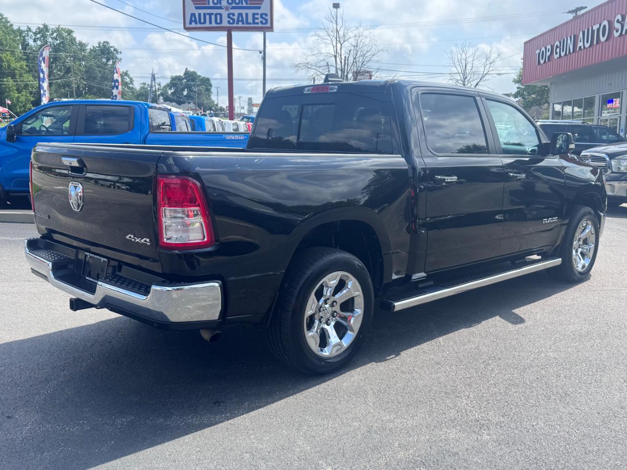 RAM 1500 Big Horn/Lone Star 4x4 Crew Cab 5'7" Box 2019