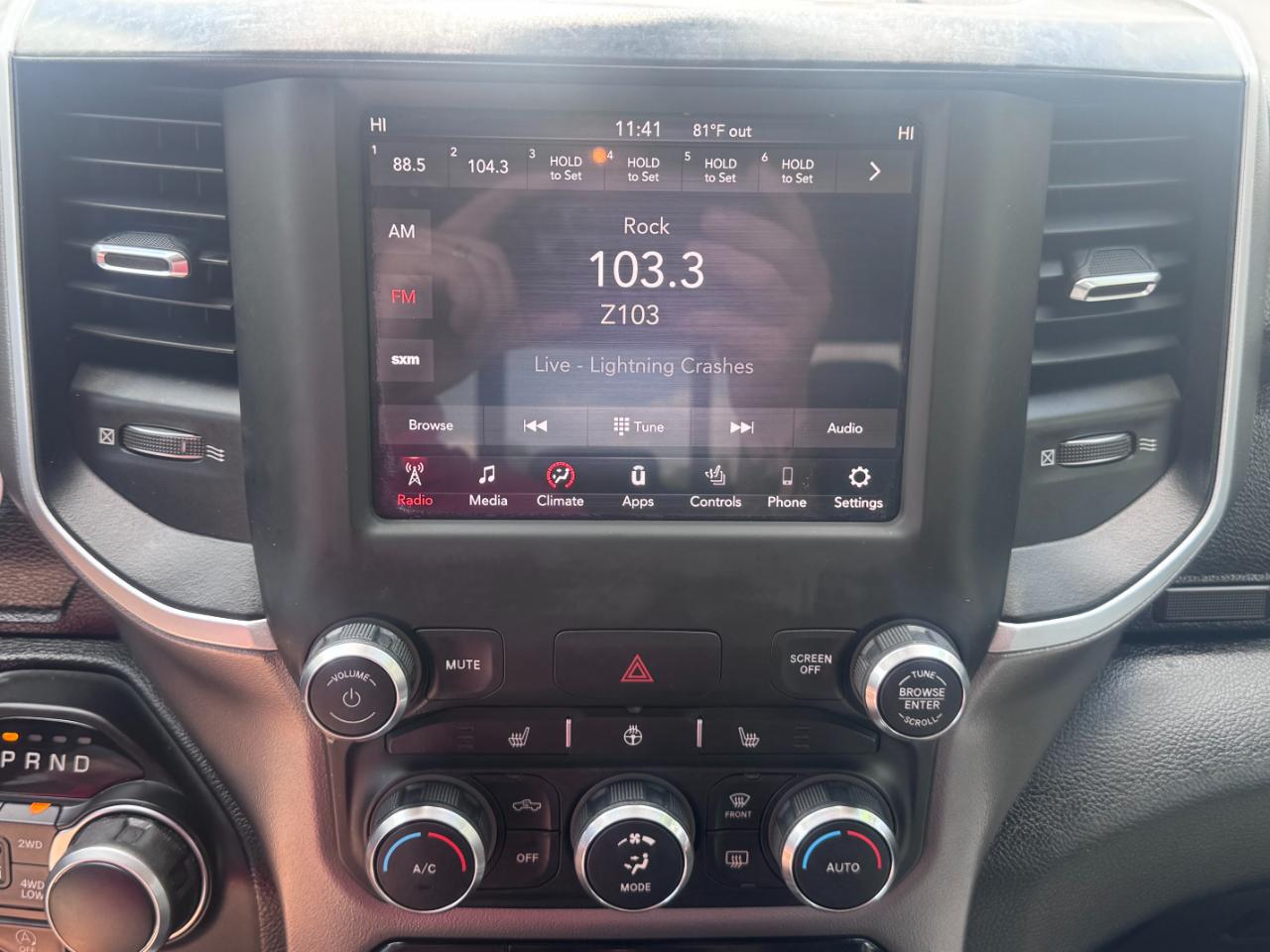 RAM 1500 Big Horn/Lone Star 4x4 Crew Cab 5'7" Box 2019