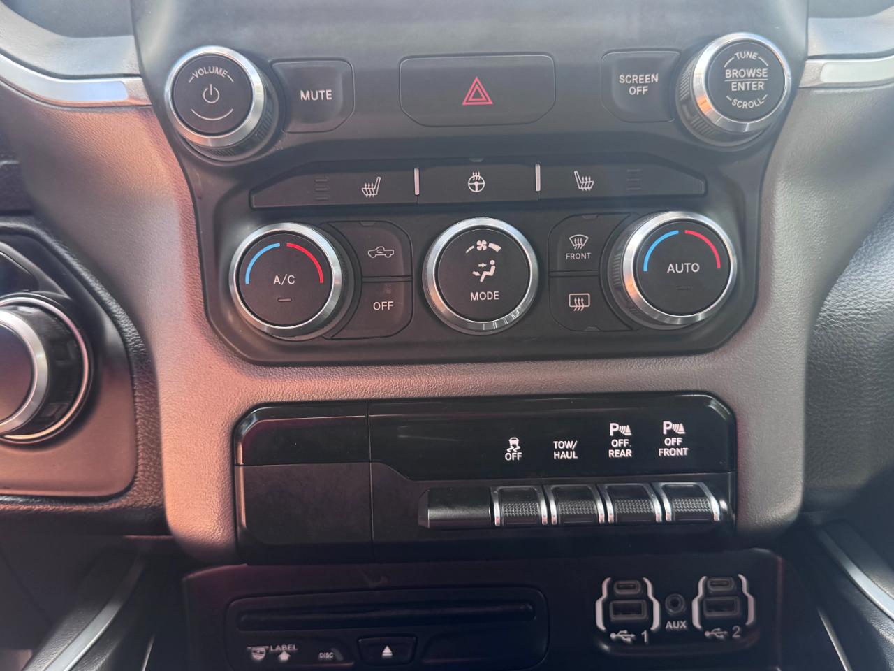 RAM 1500 Big Horn/Lone Star 4x4 Crew Cab 5'7" Box 2019