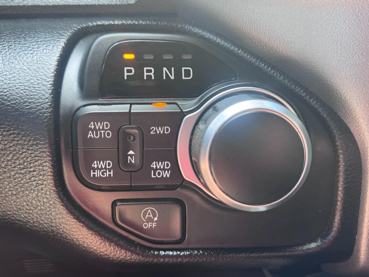 RAM 1500 Big Horn/Lone Star 4x4 Crew Cab 5'7" Box 2019