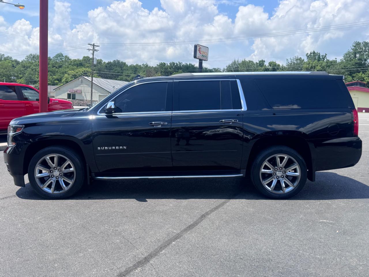 Chevrolet Suburban 4WD 4dr 1500 Premier 2018