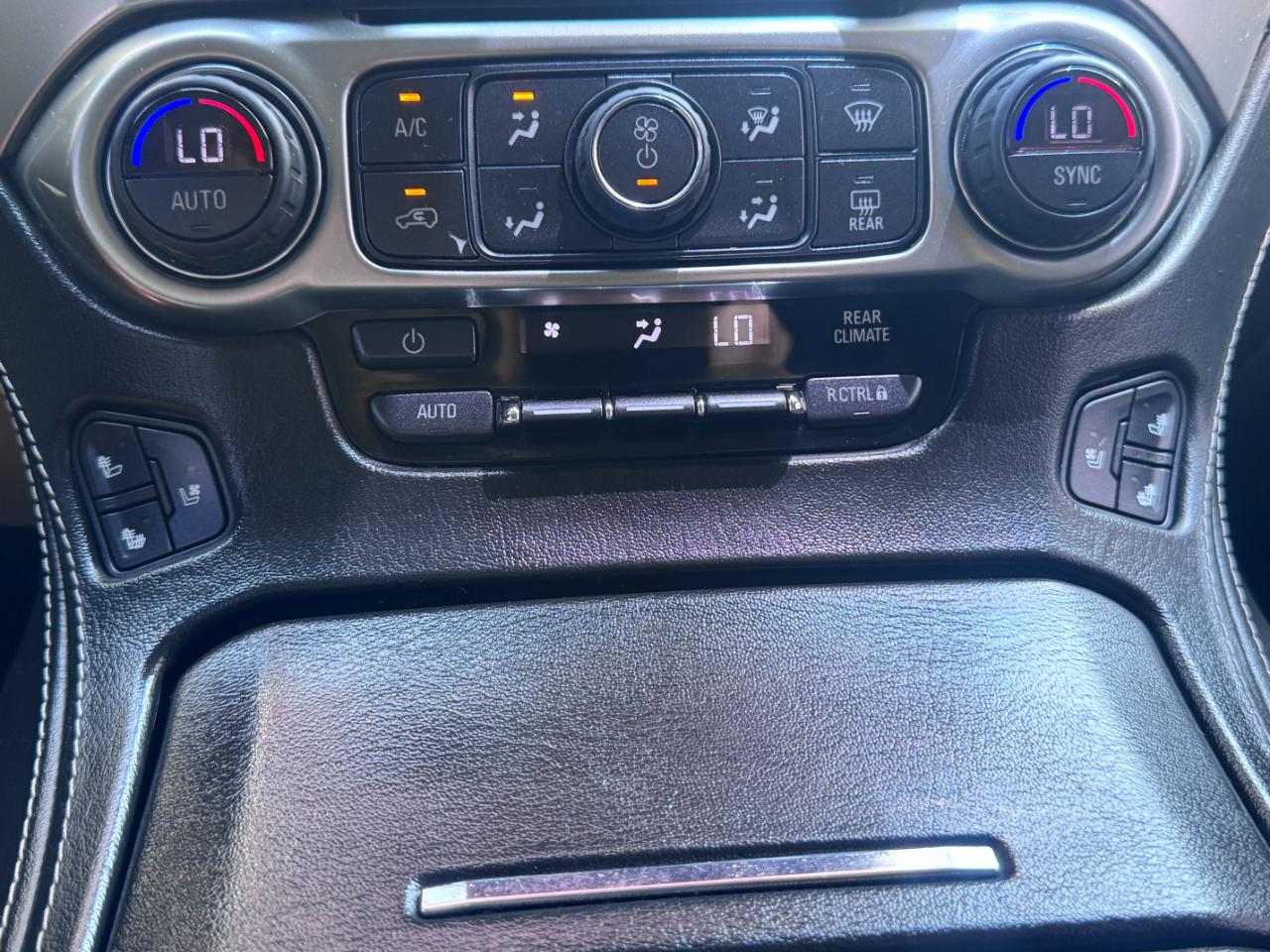 Chevrolet Suburban 4WD 4dr 1500 Premier 2018