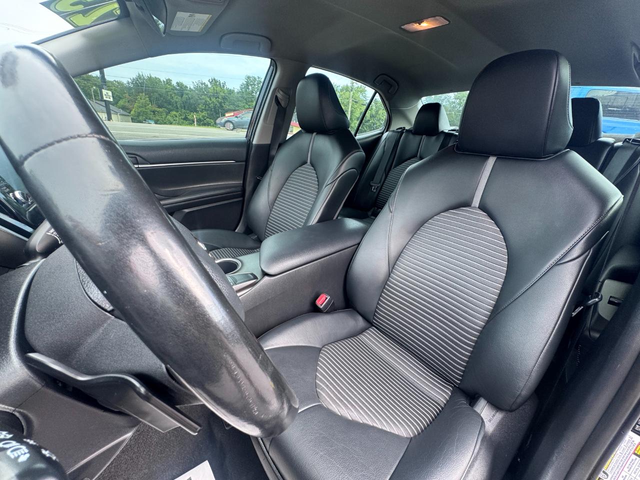 Toyota Camry SE Auto (Natl) 2023