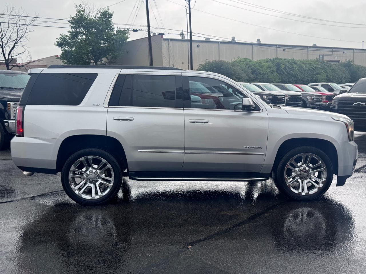 GMC Yukon 2WD 4dr SLT 2020