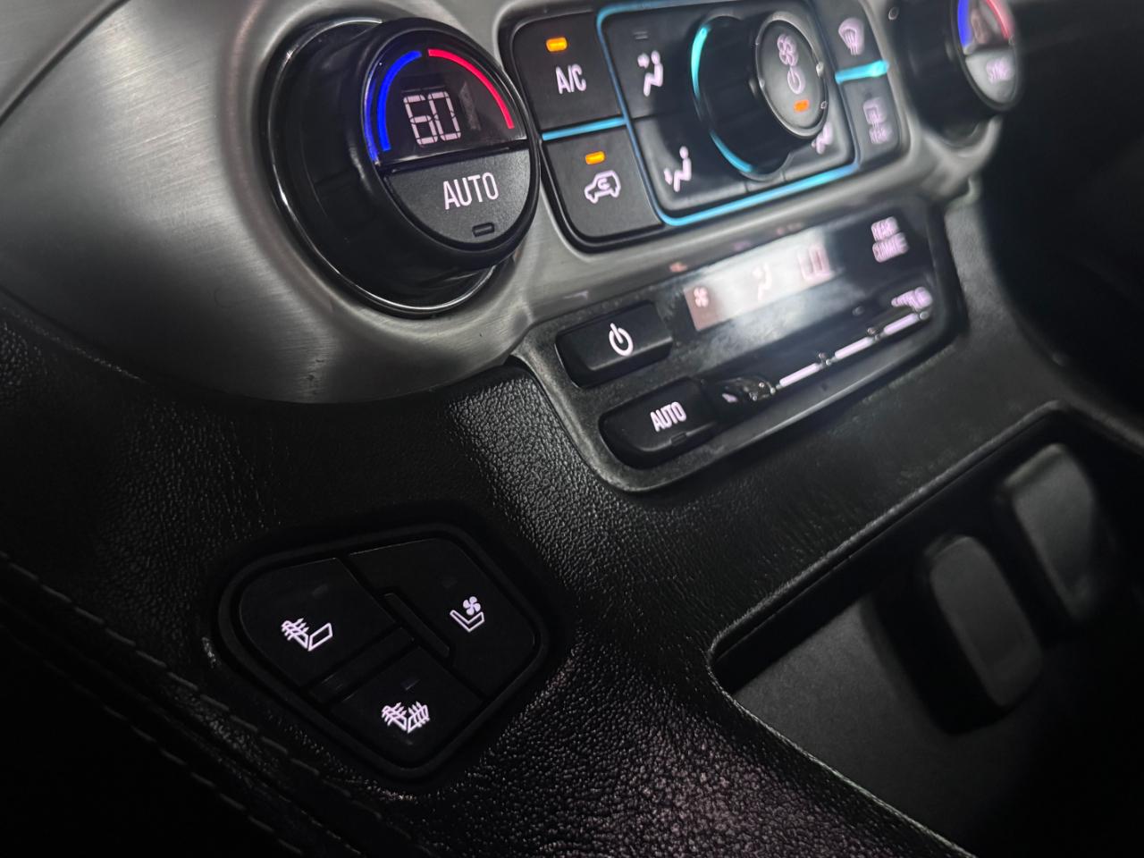 GMC Yukon 2WD 4dr SLT 2020