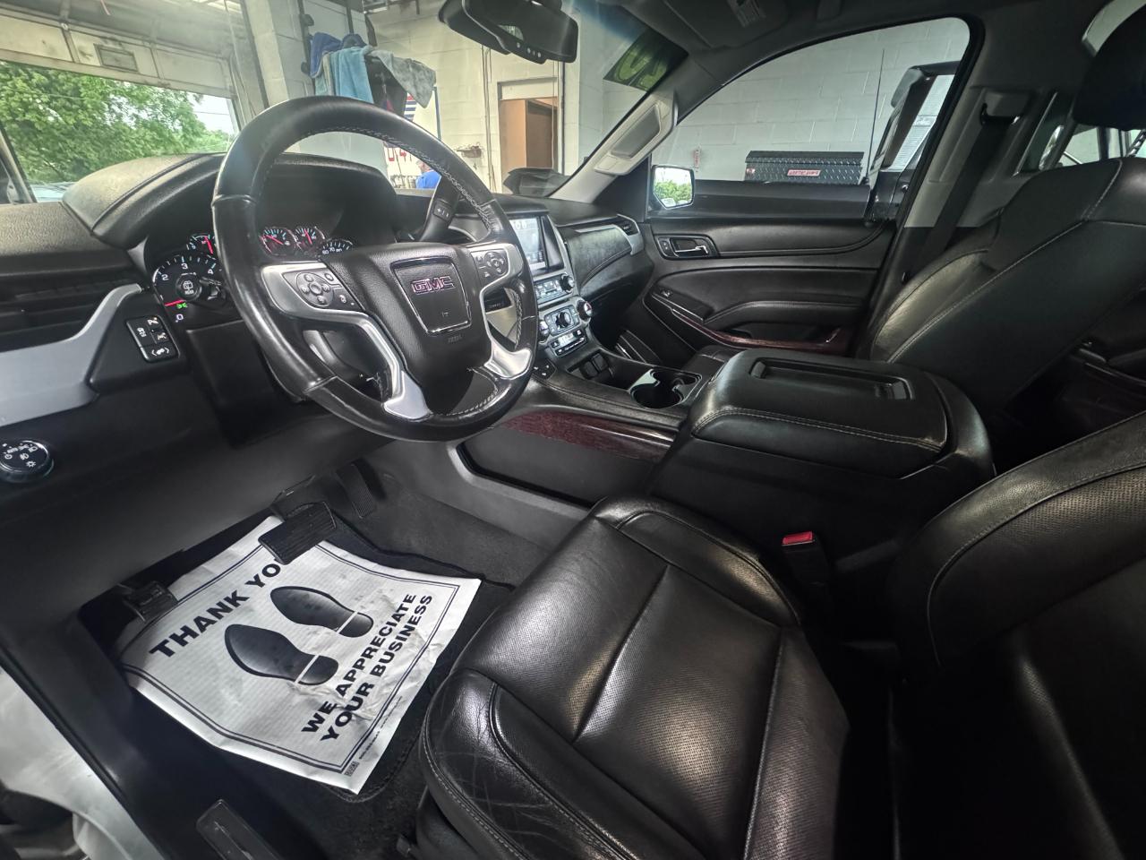 GMC Yukon 2WD 4dr SLT 2020