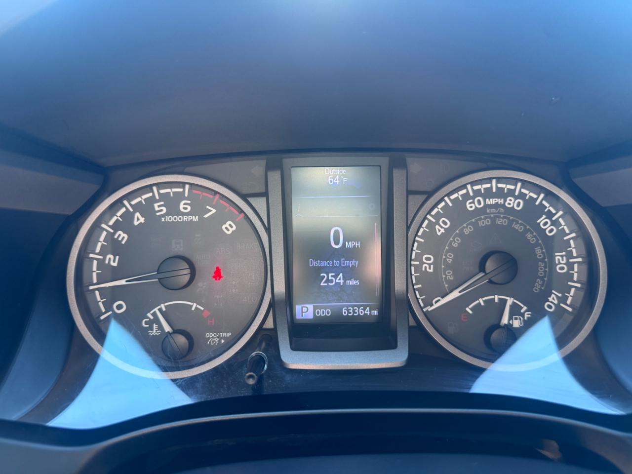 Toyota Tacoma SR5 Double Cab 5' Bed V6 4x4 AT (Natl) 2017