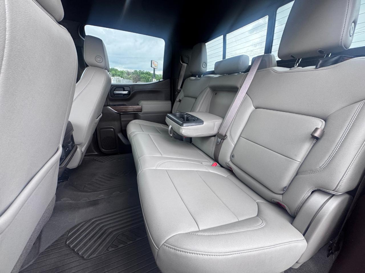 Chevrolet Silverado 1500 4WD Crew Cab 147" RST 2021