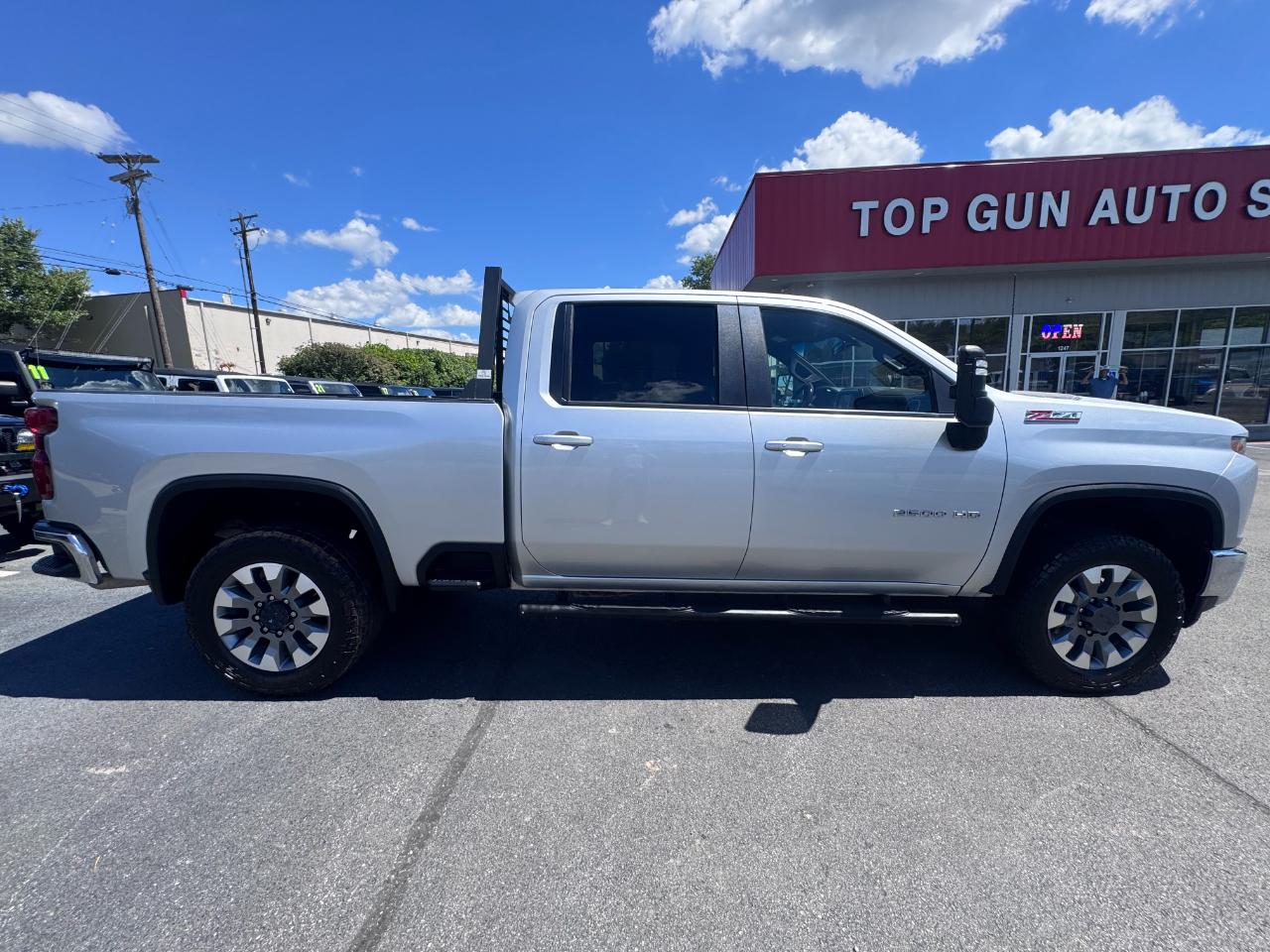 Chevrolet Silverado 2500HD 4WD Crew Cab 159" LT 2022