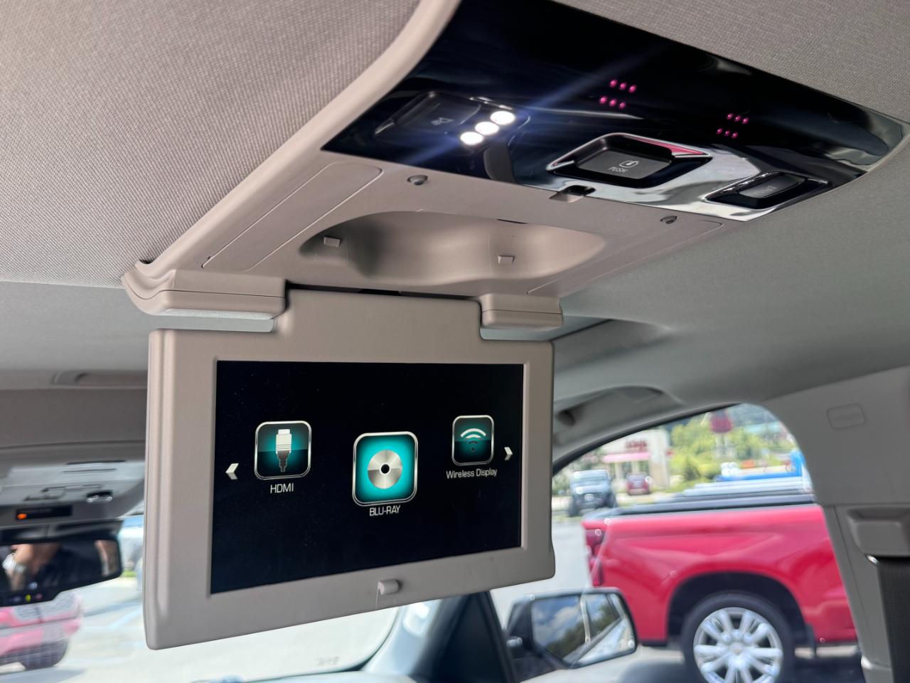 Chevrolet Tahoe 4WD 4dr Premier 2018