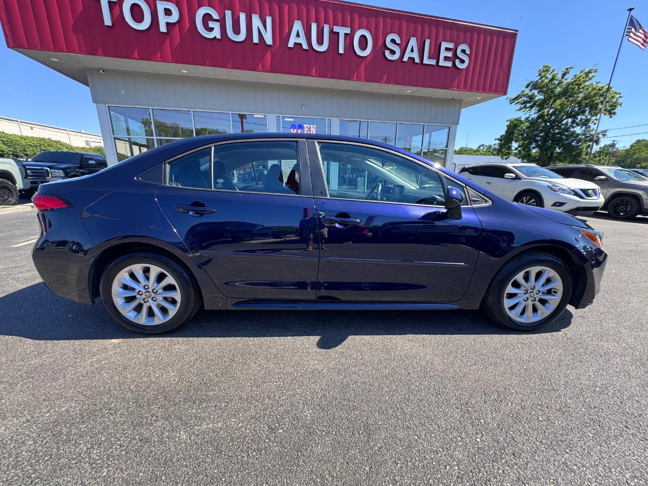 Toyota Corolla LE CVT (Natl) 2022