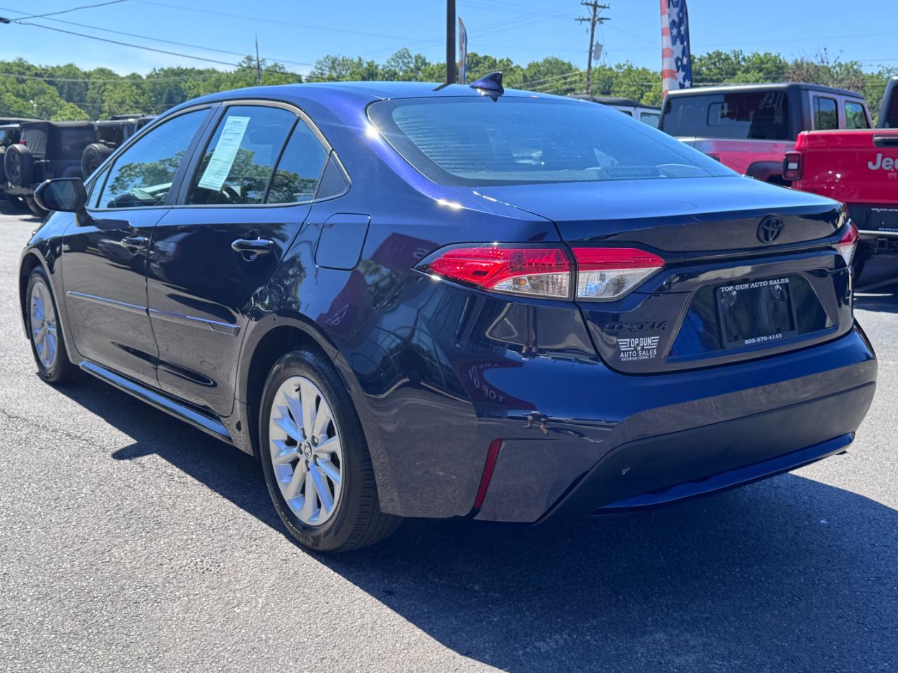 Toyota Corolla LE CVT (Natl) 2022