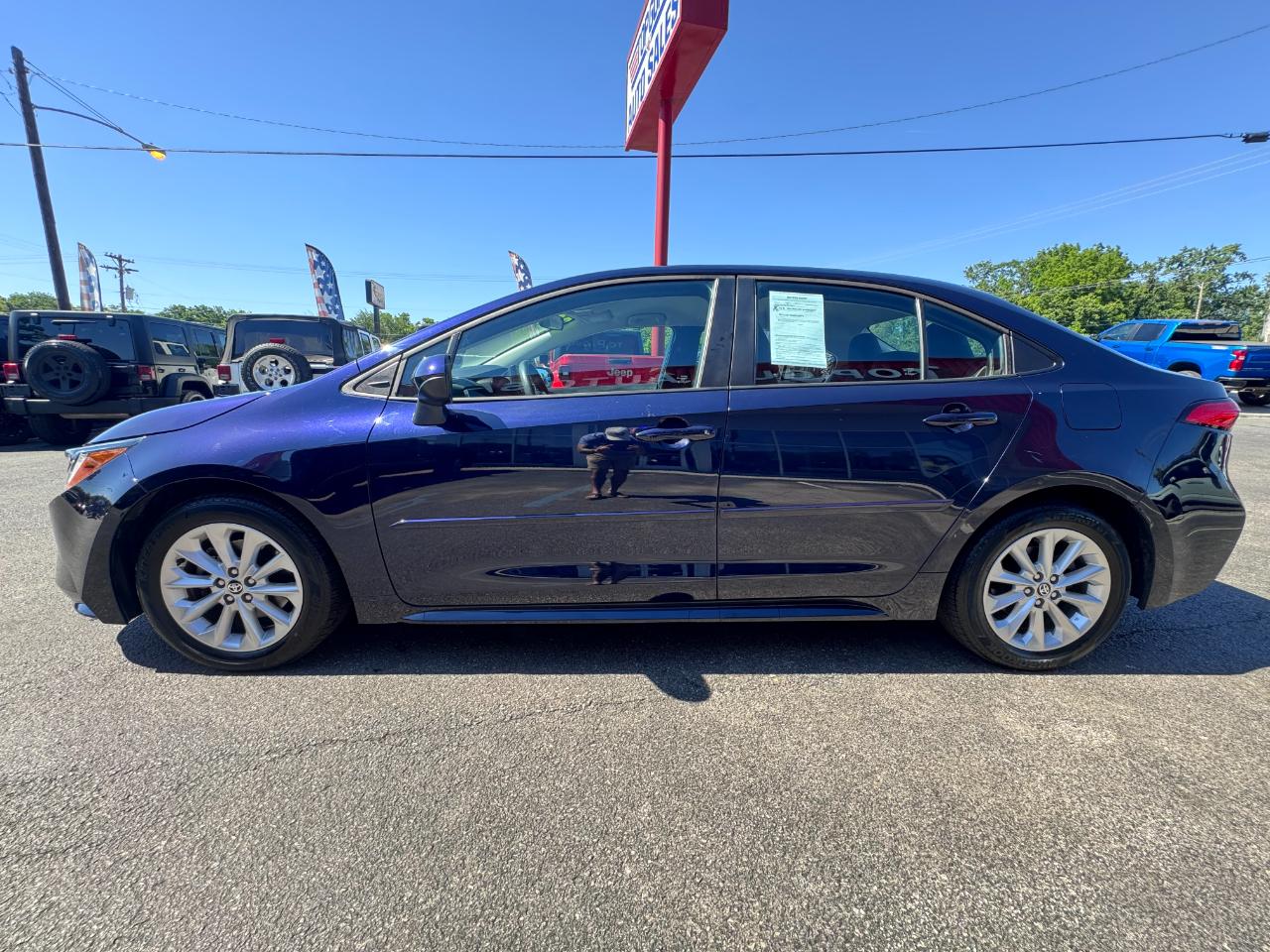 Toyota Corolla LE CVT (Natl) 2022