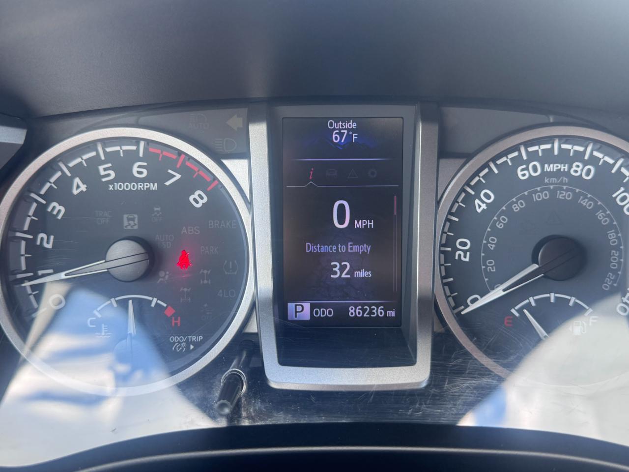 Toyota Tacoma 4WD SR5 Double Cab 5' Bed V6 AT (Natl) 2020