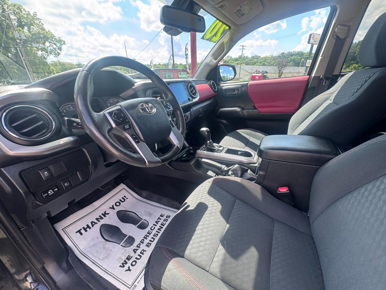 Toyota Tacoma 4WD SR5 Double Cab 5' Bed V6 AT (Natl) 2020