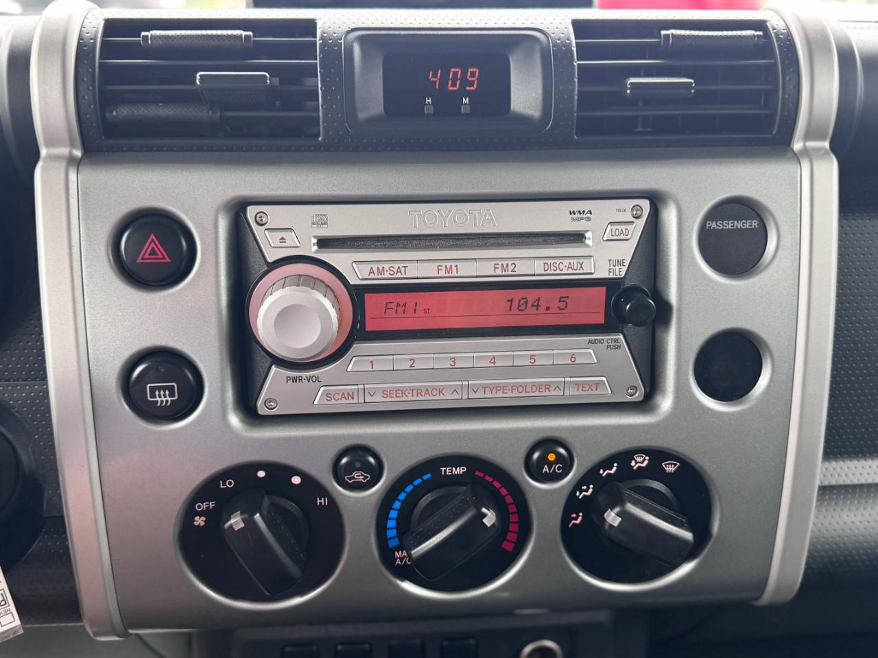 Toyota FJ Cruiser 4WD 4dr Man (Natl) 2010