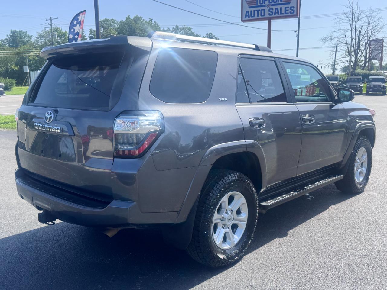 Toyota 4Runner SR5 4WD (Natl) 2021