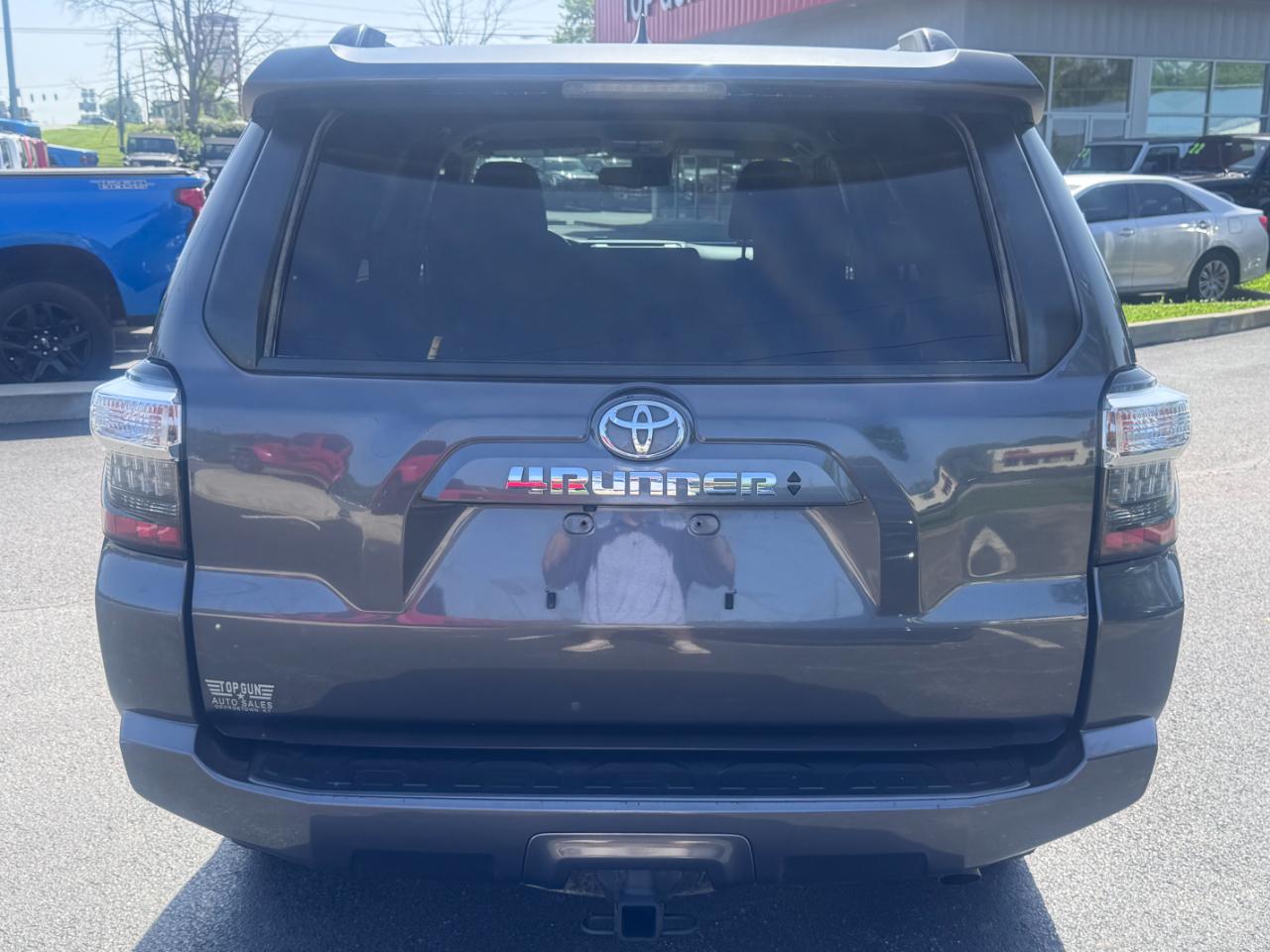 Toyota 4Runner SR5 4WD (Natl) 2021