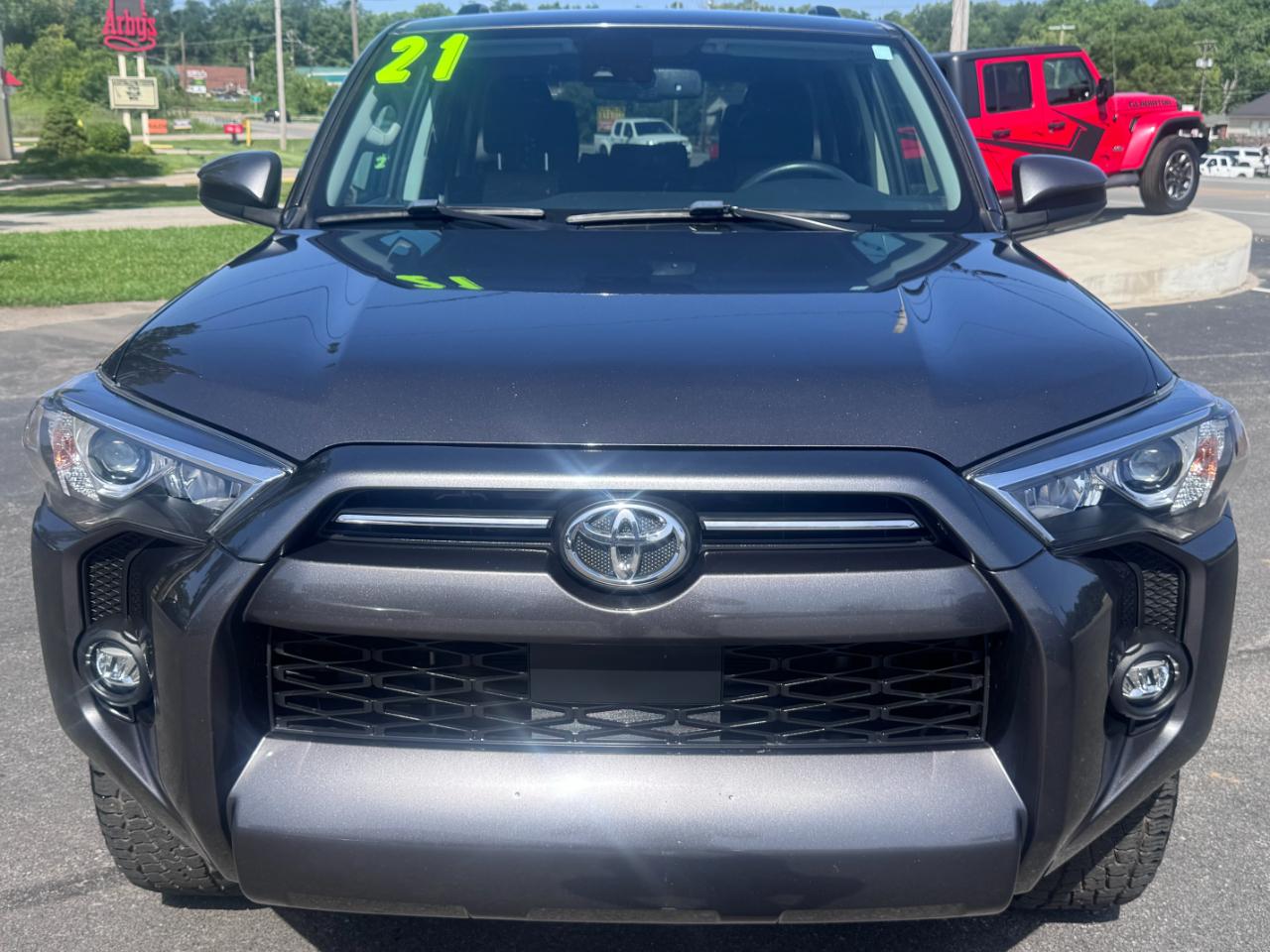 Toyota 4Runner SR5 4WD (Natl) 2021