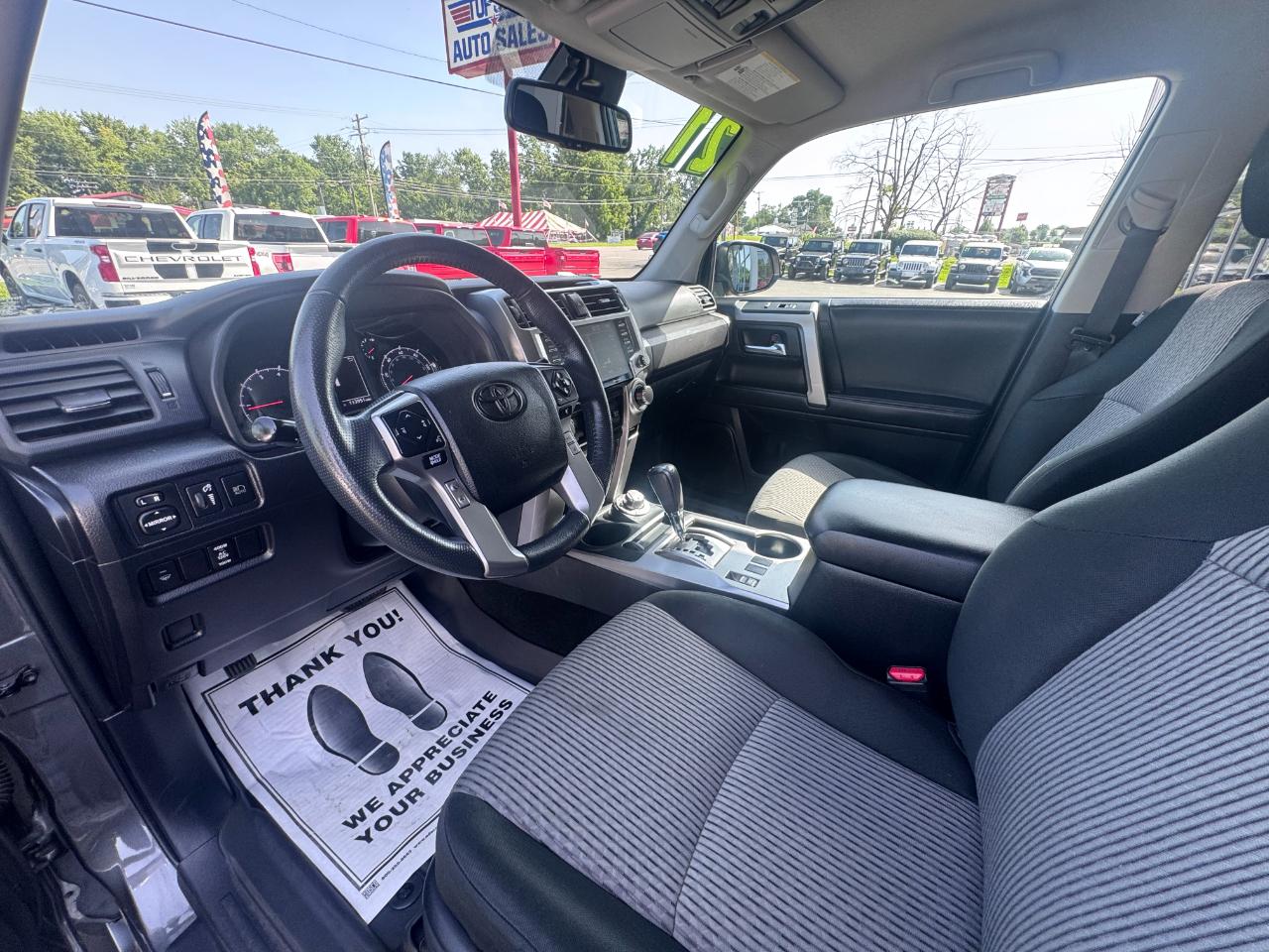 Toyota 4Runner SR5 4WD (Natl) 2021