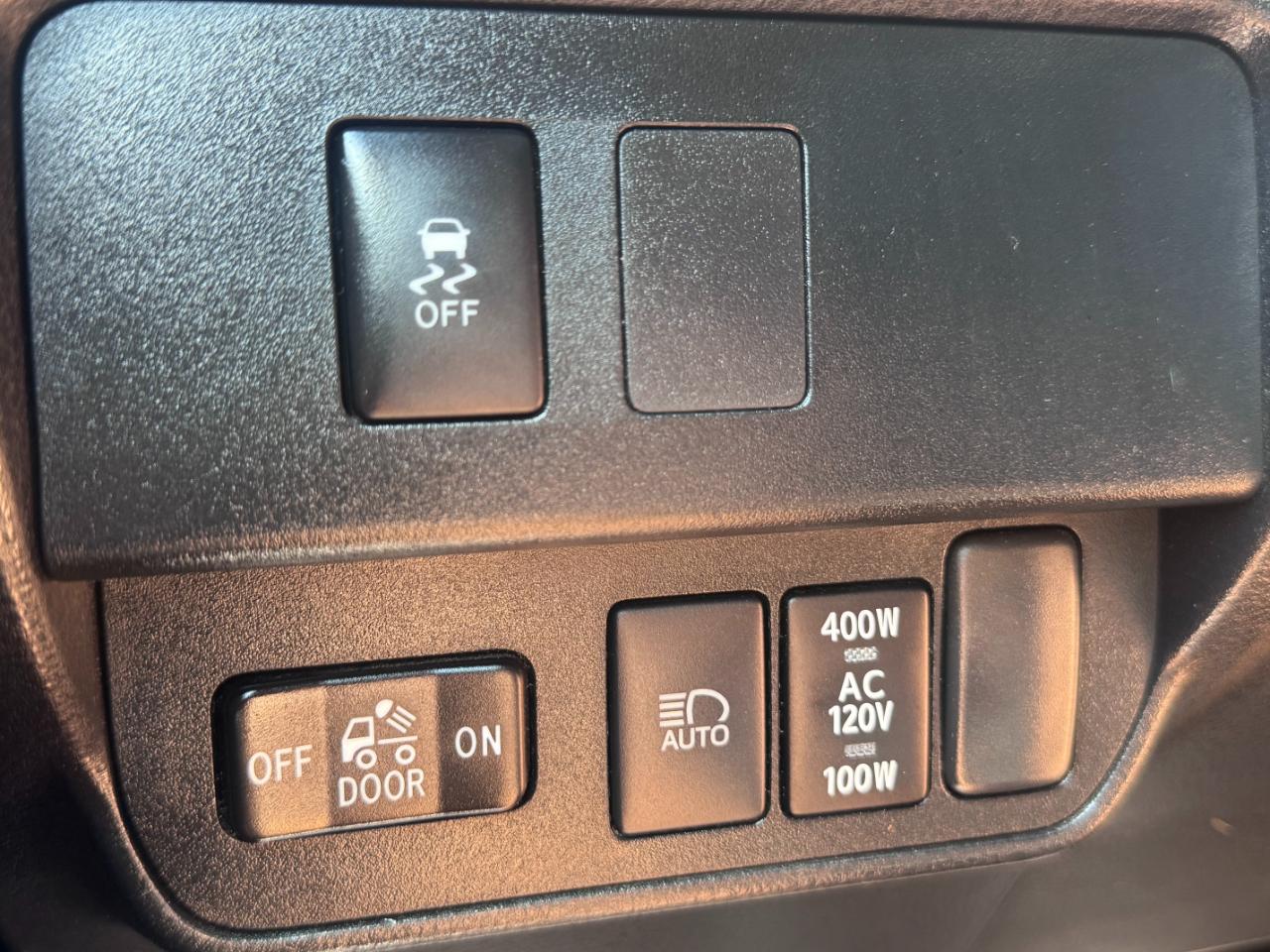 Toyota Tacoma 4WD SR5 Double Cab 6' Bed V6 AT (Natl) 2023
