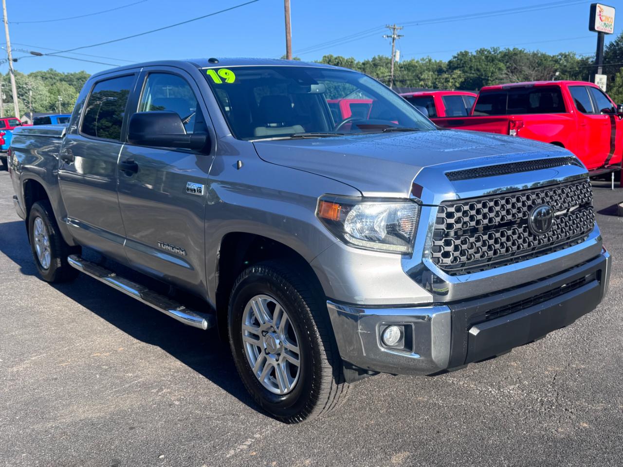 Toyota Tundra 4WD SR5 CrewMax 5.5' Bed 5.7L FFV (Natl) 2019