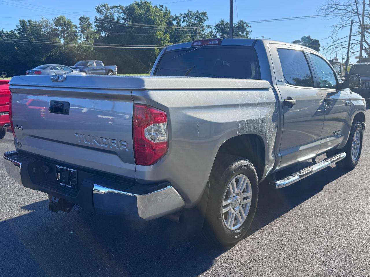 Toyota Tundra 4WD SR5 CrewMax 5.5' Bed 5.7L FFV (Natl) 2019