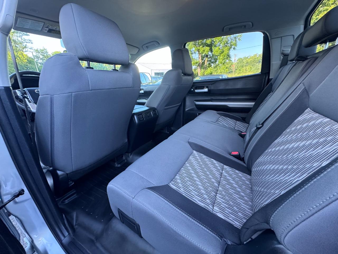 Toyota Tundra 4WD SR5 CrewMax 5.5' Bed 5.7L FFV (Natl) 2019