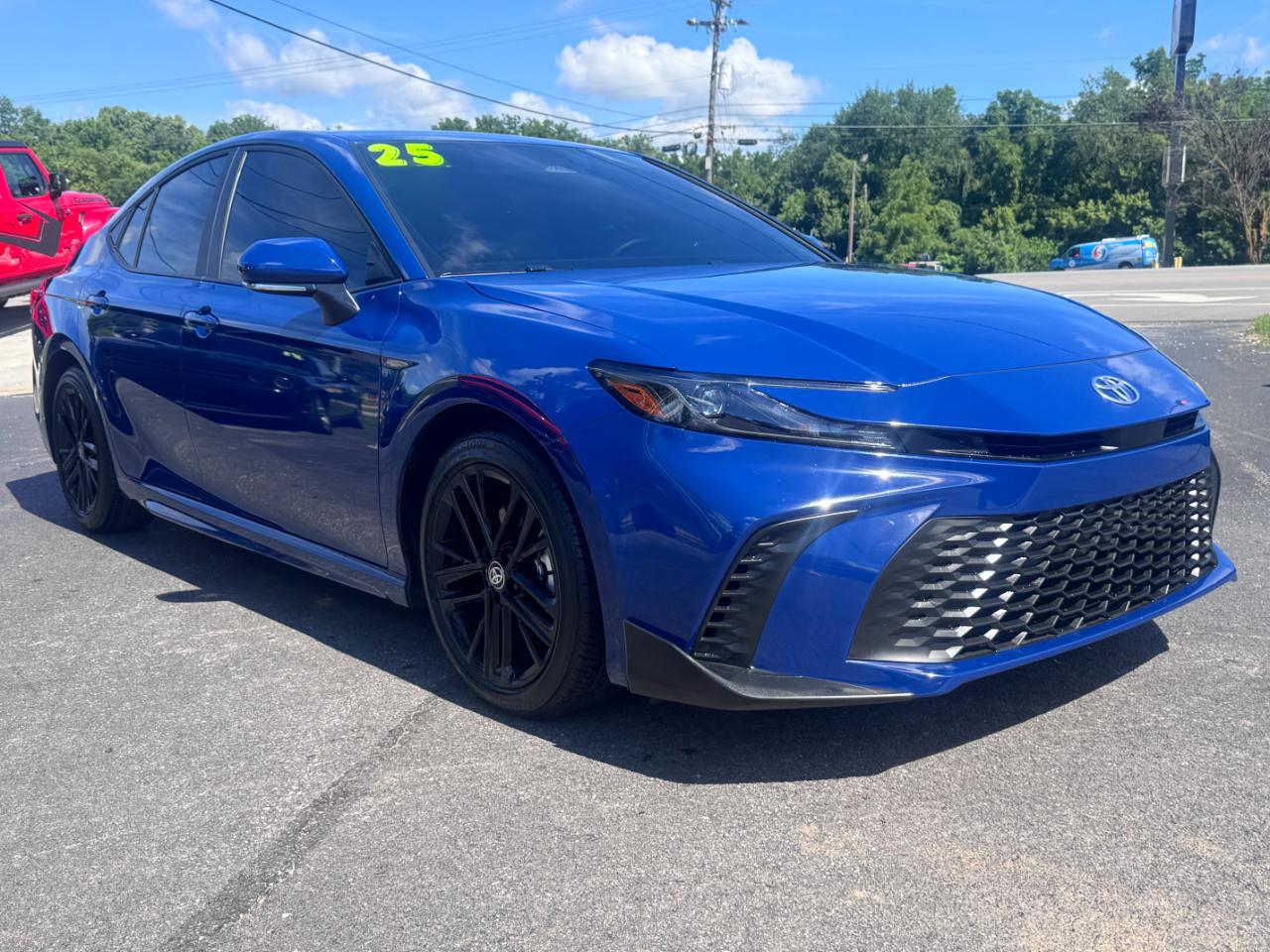 Toyota Camry LE (Natl) 2025