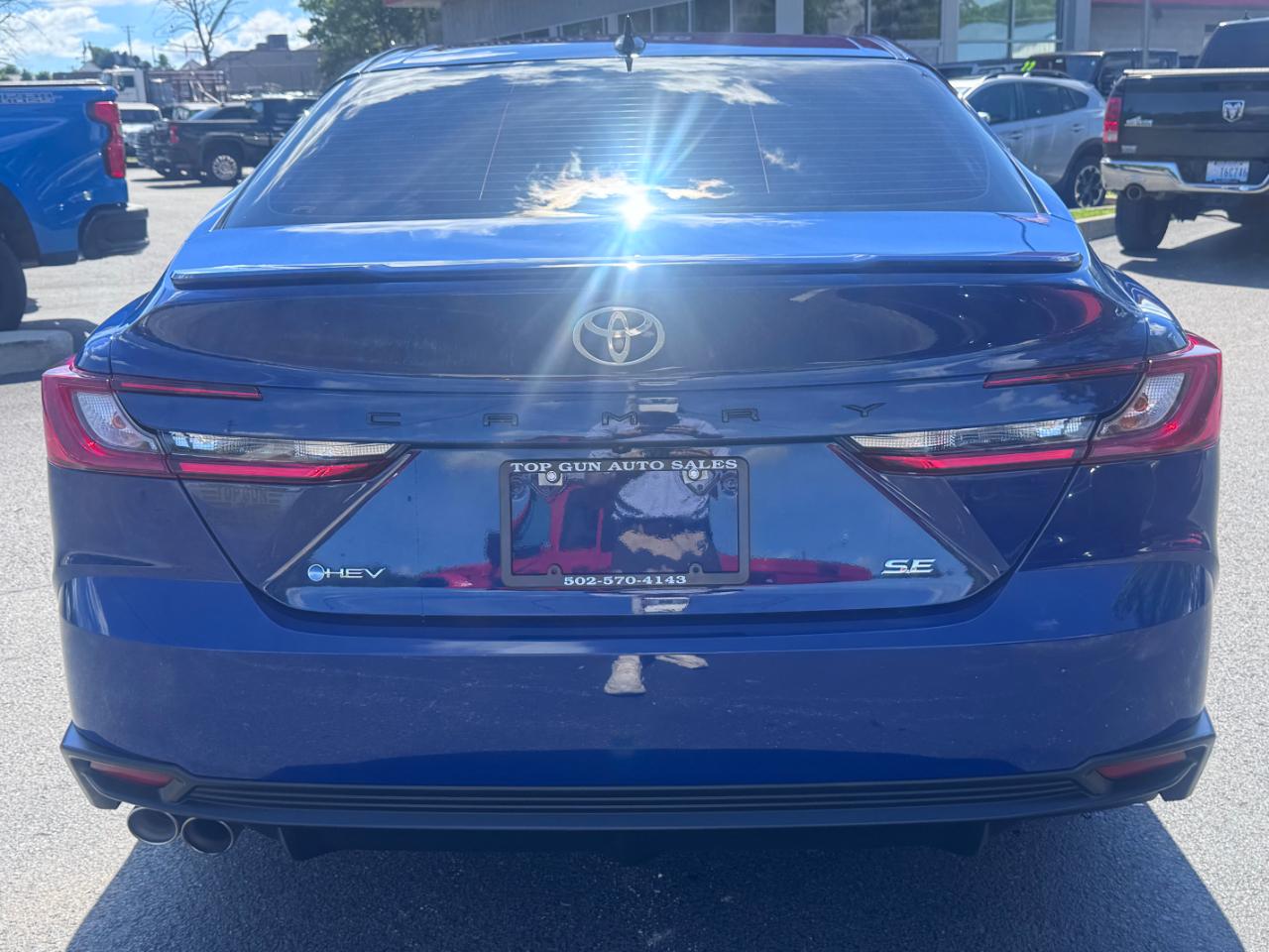 Toyota Camry LE (Natl) 2025
