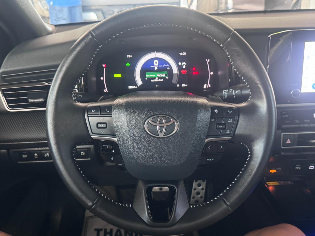 Toyota Camry LE (Natl) 2025