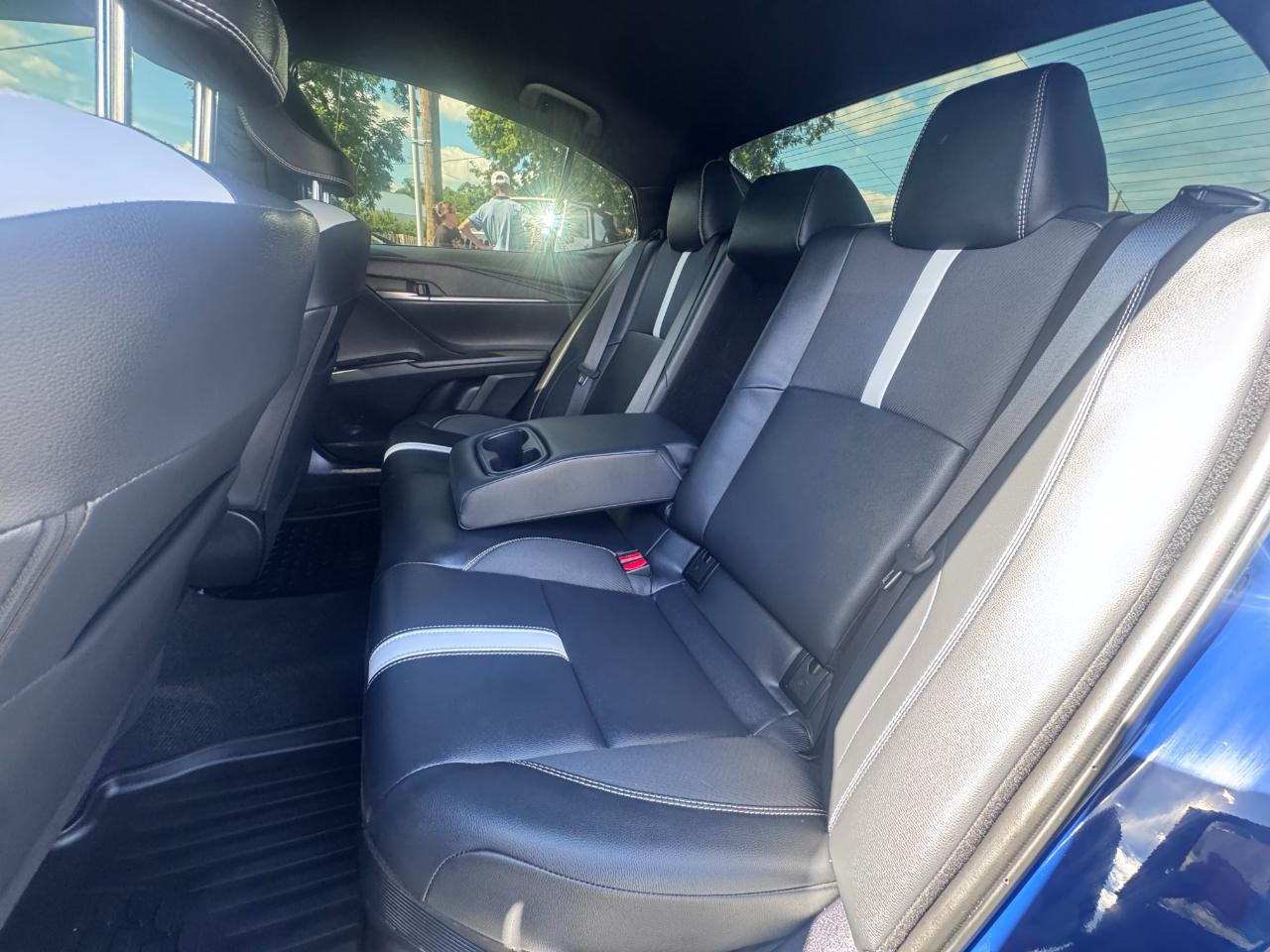 Toyota Camry LE (Natl) 2025