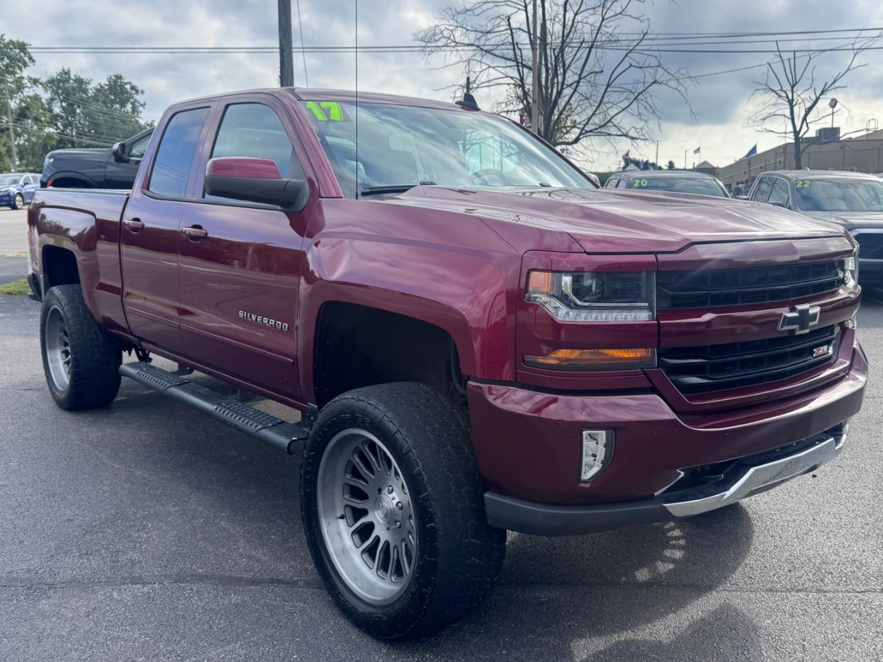 2017 Chevrolet Silverado 1500 4WD Double Cab 143.5" LT w/2LT