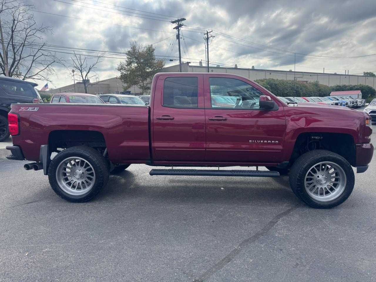 Chevrolet Silverado 1500 4WD Double Cab 143.5" LT w/2LT 2017