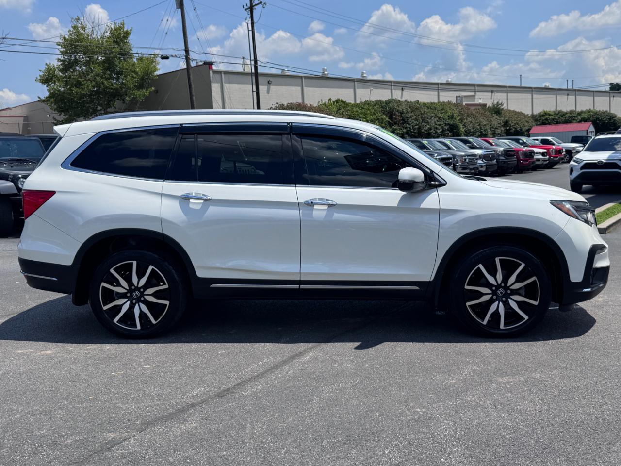 Honda Pilot Touring 8-Passenger AWD 2019
