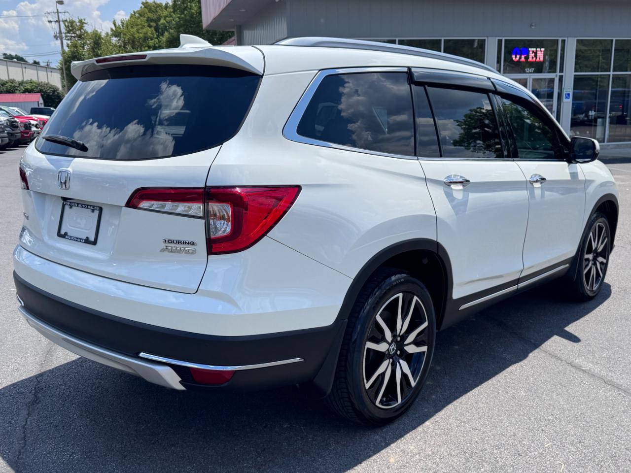 Honda Pilot Touring 8-Passenger AWD 2019