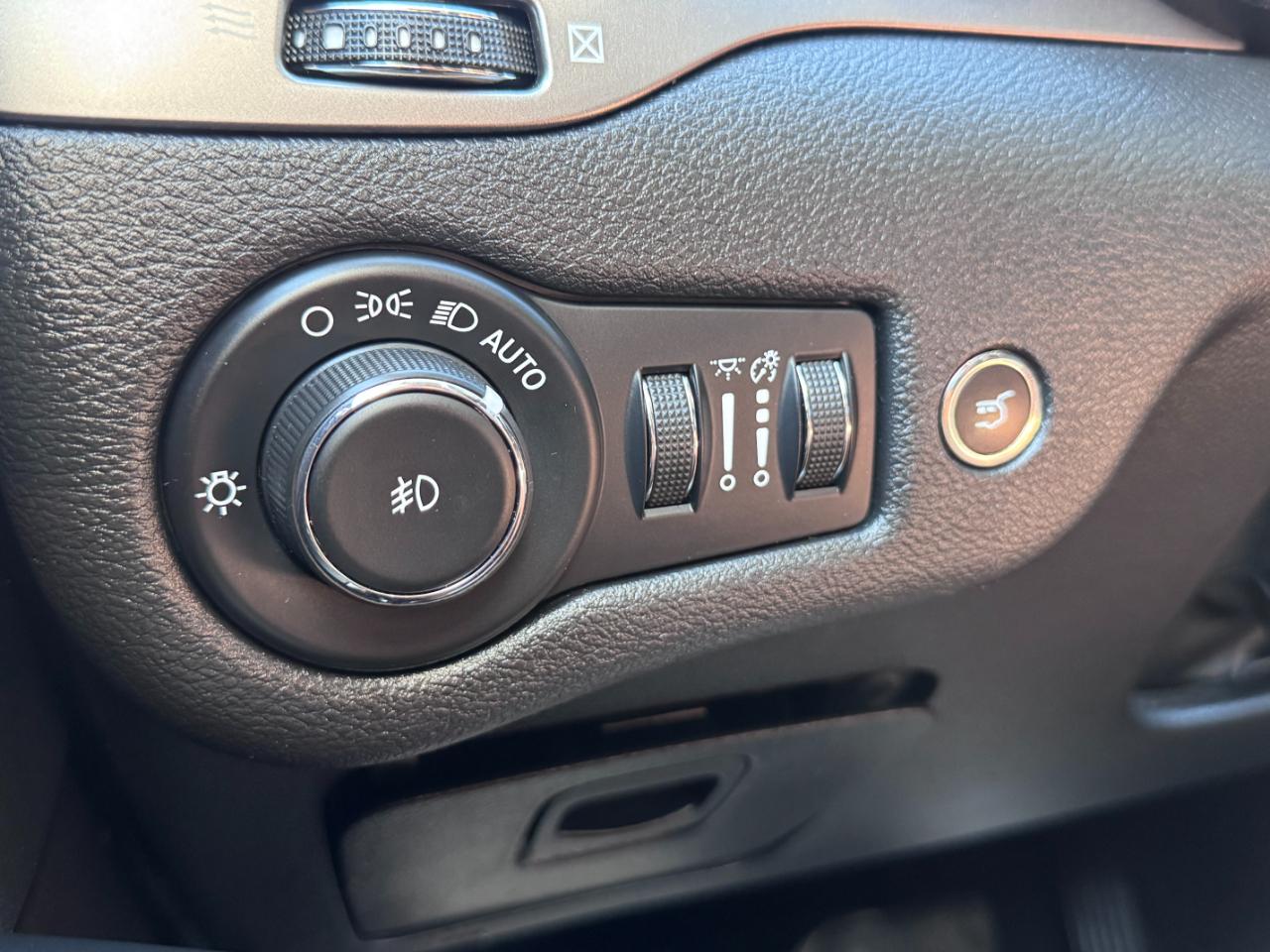 Jeep Cherokee Limited FWD 2020