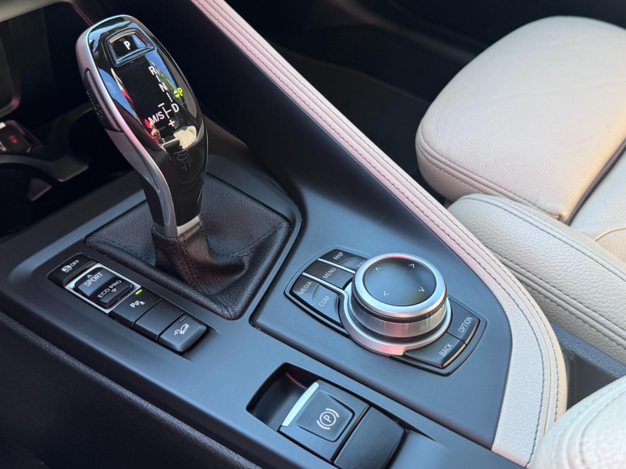 BMW X1 xDrive28i Sports Activity Vehicle 2020
