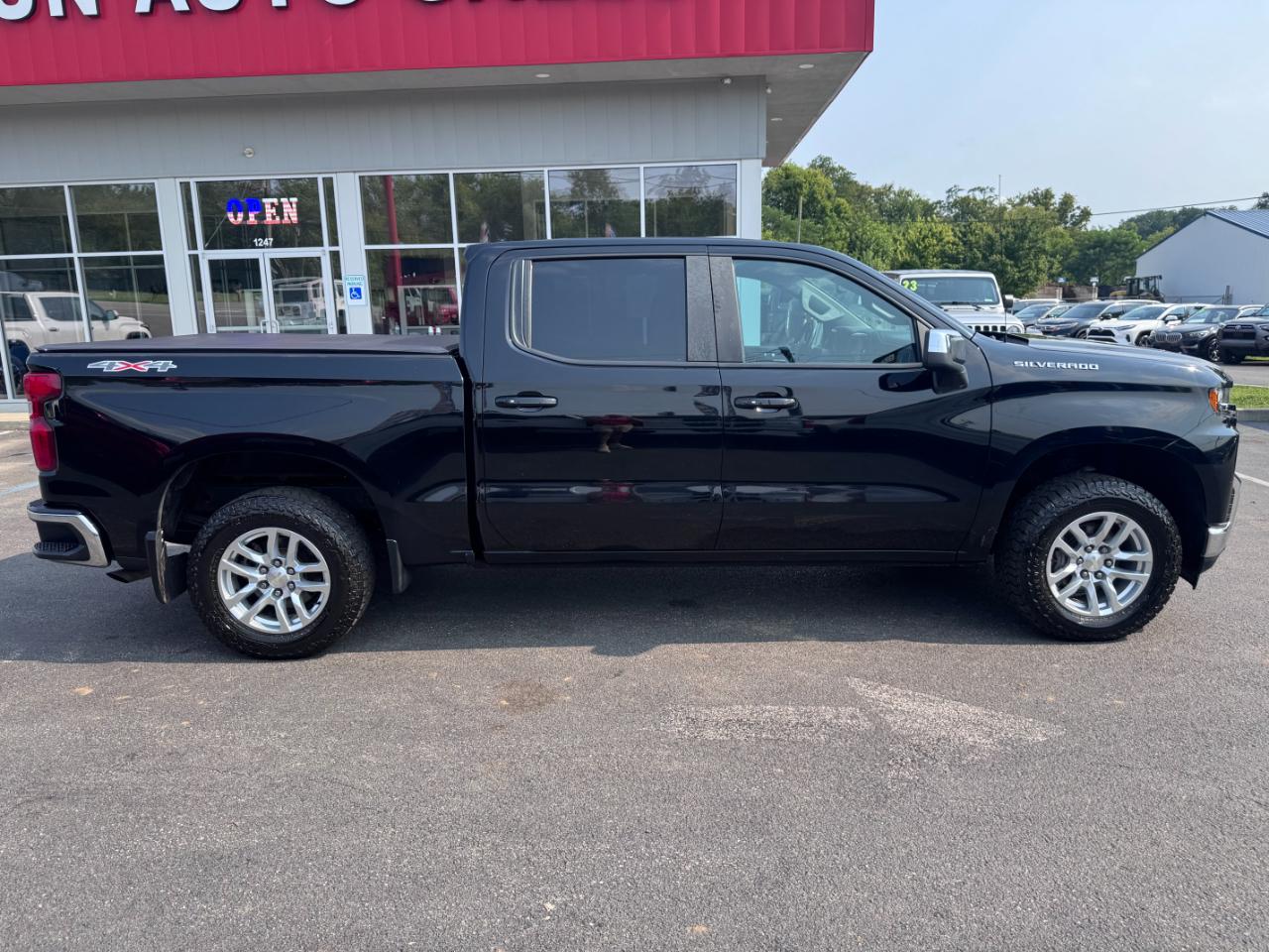 Chevrolet Silverado 1500 4WD Crew Cab 147" LT 2019