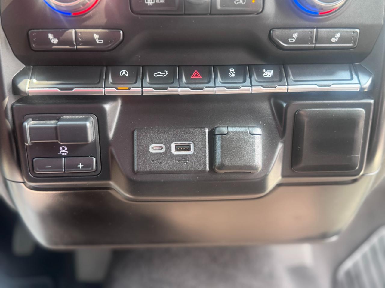 Chevrolet Silverado 1500 4WD Crew Cab 147" LT 2019