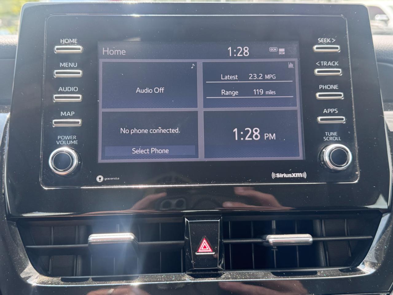 Toyota Camry SE Auto (Natl) 2021