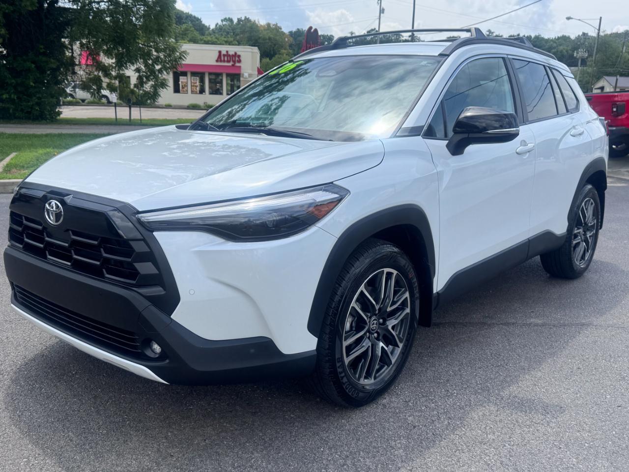 Toyota Corolla Cross XLE 2WD (Natl) 2026