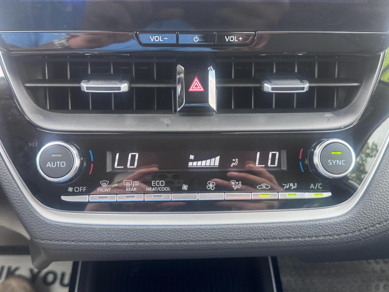 Toyota Corolla Cross XLE 2WD (Natl) 2026