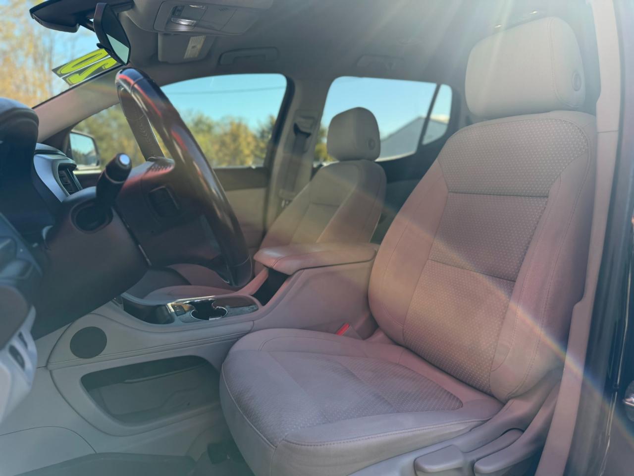 GMC Acadia FWD 4dr SLE 2020