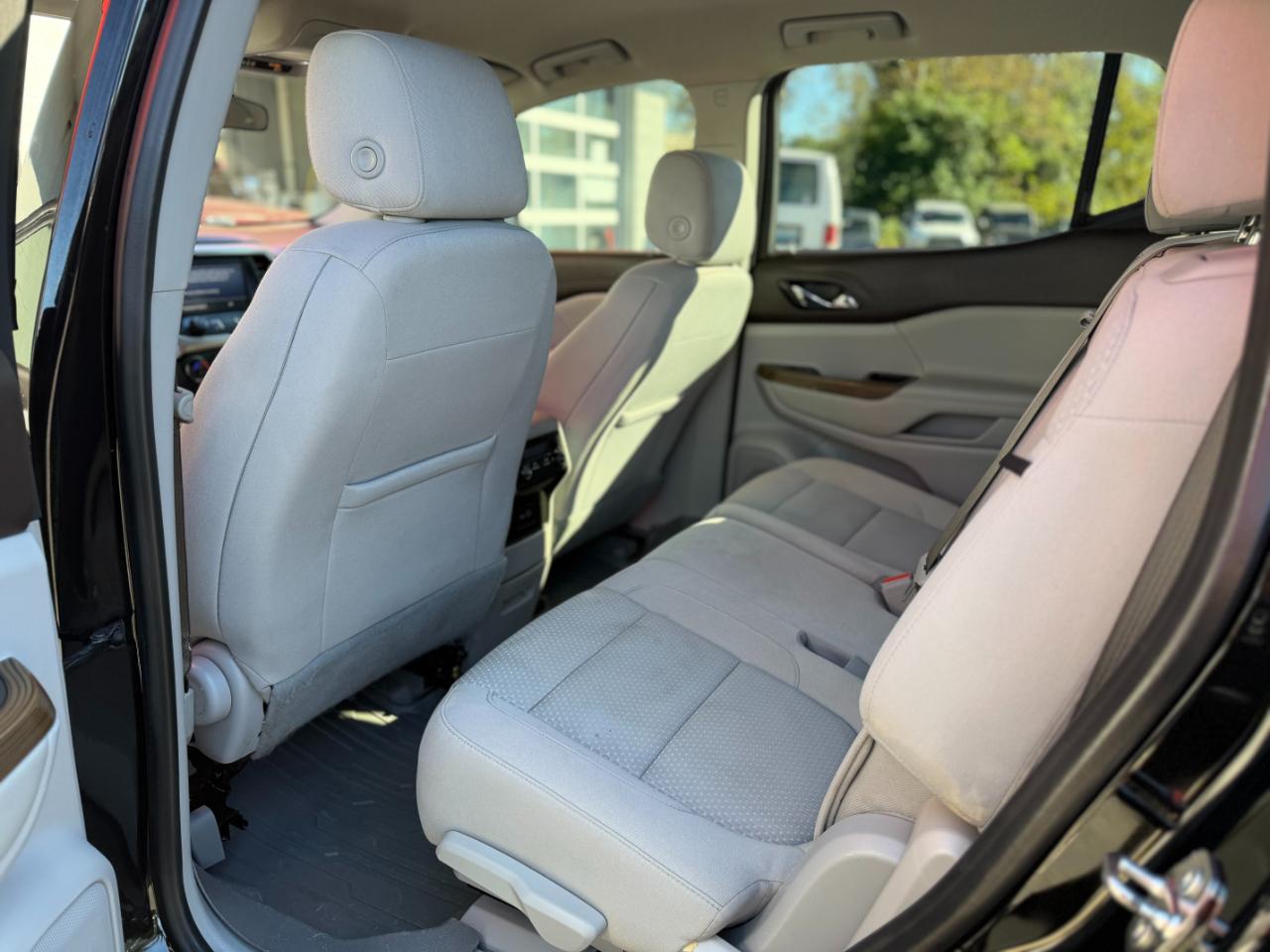 GMC Acadia FWD 4dr SLE 2020