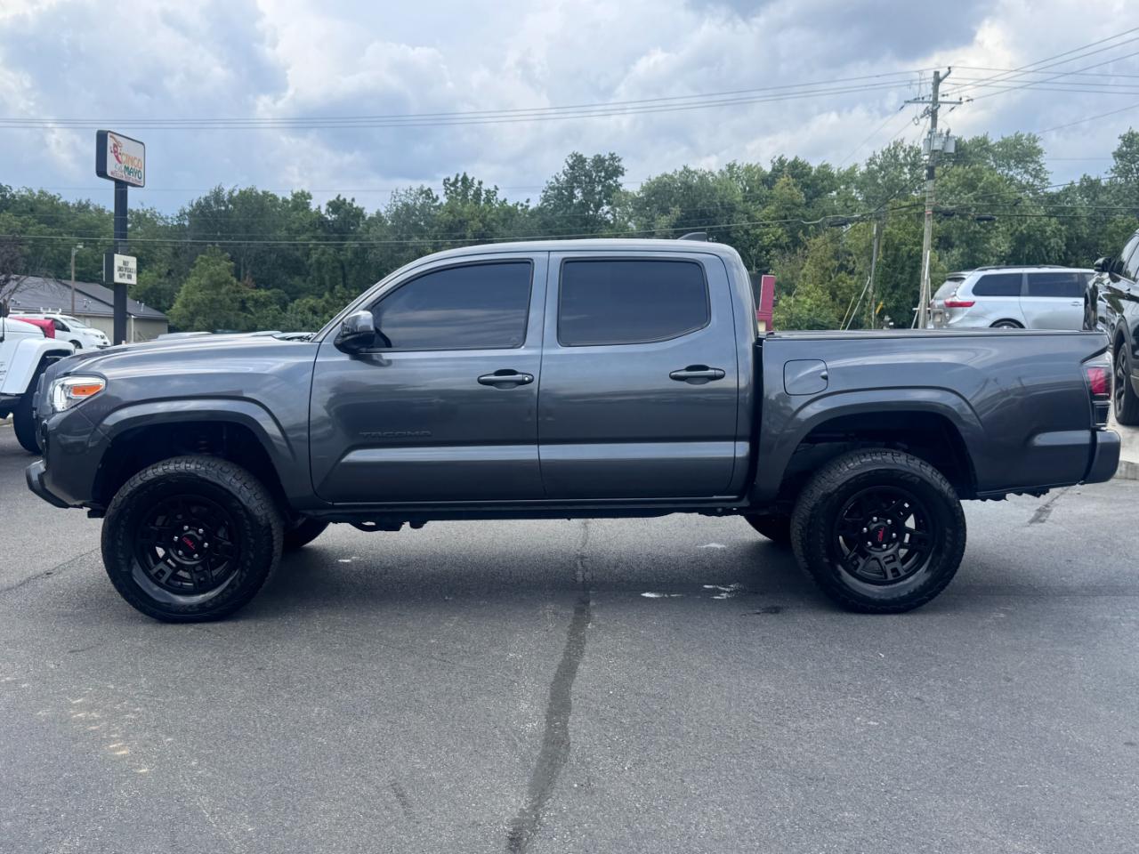 Toyota Tacoma 4WD SR5 Double Cab 5' Bed V6 AT (Natl) 2020