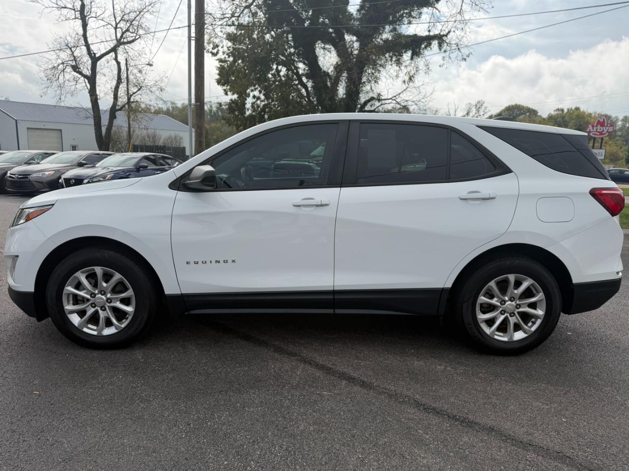 Chevrolet Equinox FWD 4dr LS w/1LS 2020